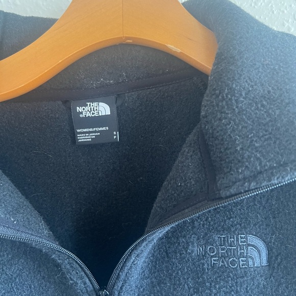 North Face Women’s Quarter Zip Fleece Small - Picture 4 of 5